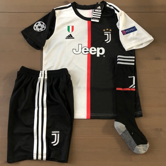 juventus ronaldo junior kit
